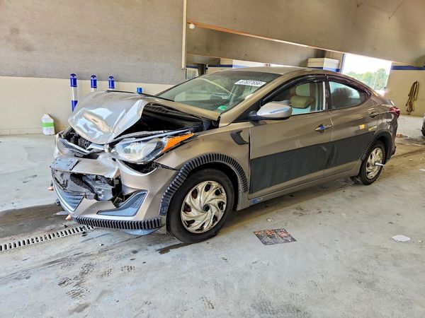 2016 HYUNDAI ELANTRA — Front 3/4