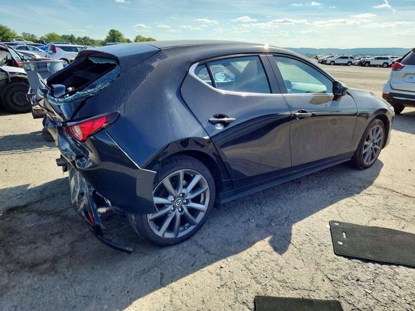 2023 MAZDA 3