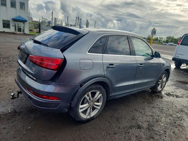 2016 AUDI Q3 quattro Prestige