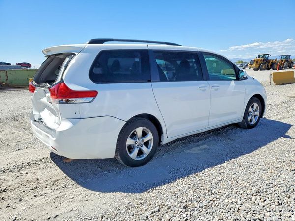 2013 TOYOTA SIENNA HYB — PSRA