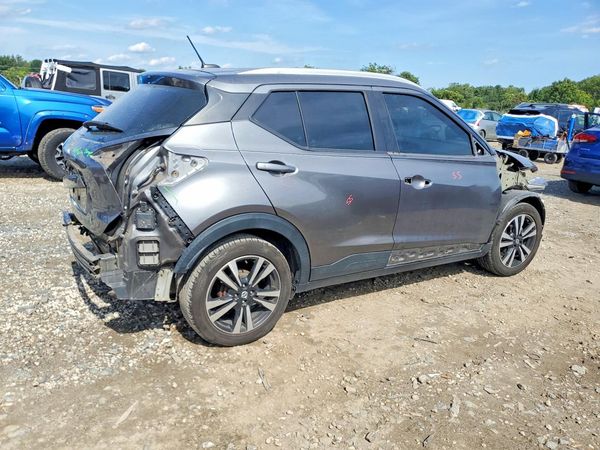 2020 NISSAN KICKS