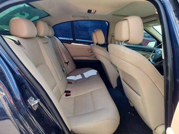 2012 BMW 528