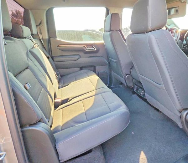 2024 CHEVROLET SILVERADO LT