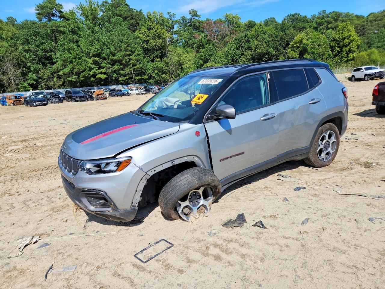 2022 JEEP COMPASS Trailhawk — Front 3/4
