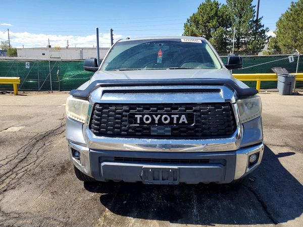 2017 TOYOTA TUNDRA