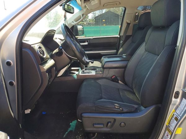 2017 TOYOTA TUNDRA
