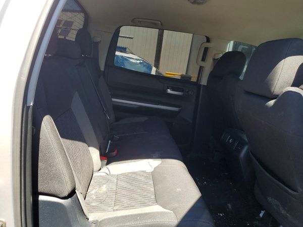 2017 TOYOTA TUNDRA