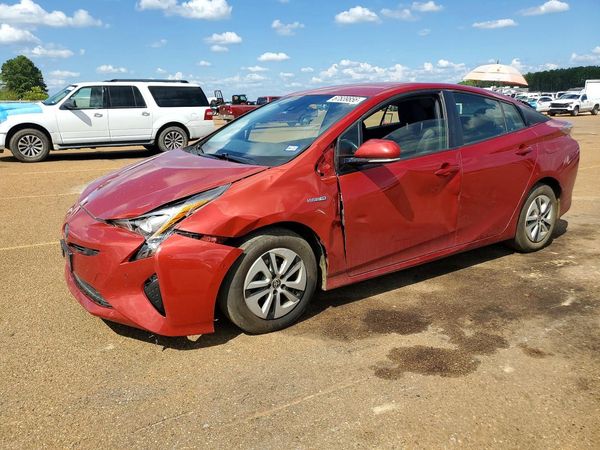 2018 TOYOTA PRIUS