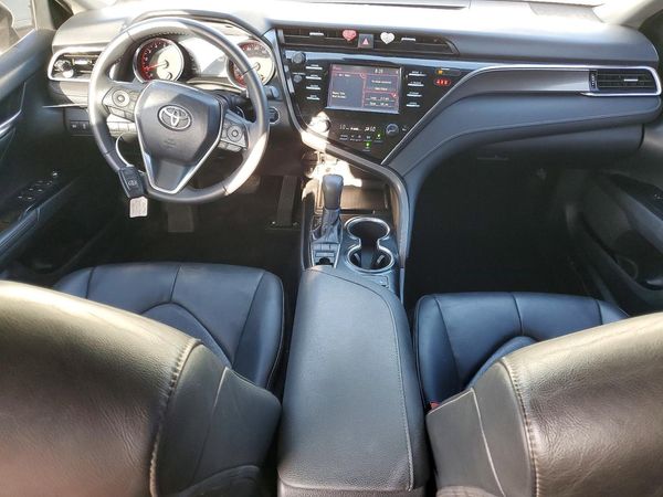 2018 TOYOTA CAMRY