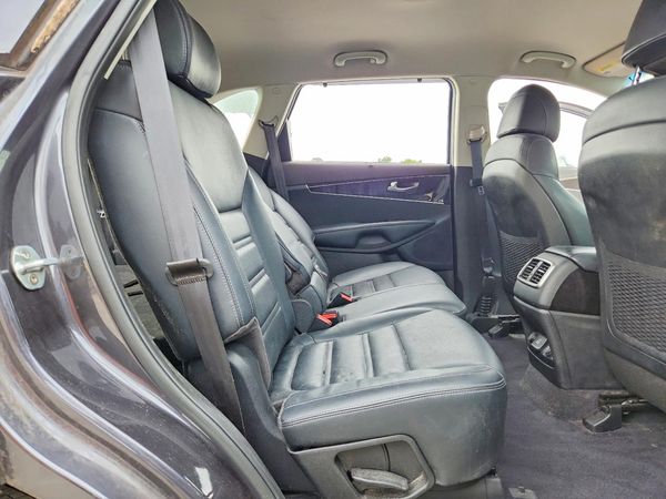 2017 KIA SORENTO