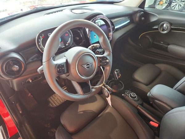 2024 MINI COOPER