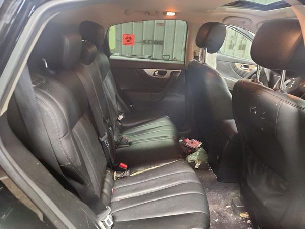 2016 INFINITI QX70
