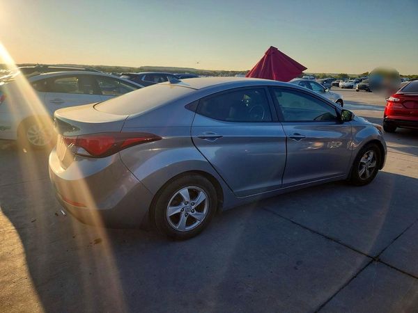 2015 HYUNDAI ELANTRA GLS(Middle)
