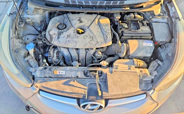 2015 HYUNDAI ELANTRA GLS(Middle)