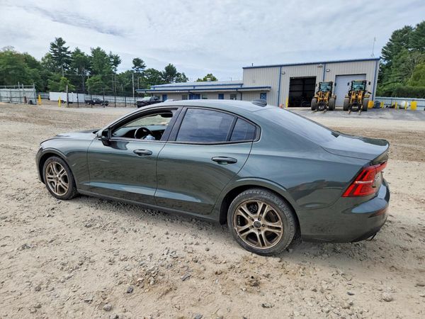 2020 VOLVO S60