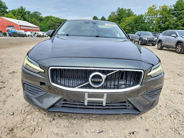 2020 VOLVO S60
