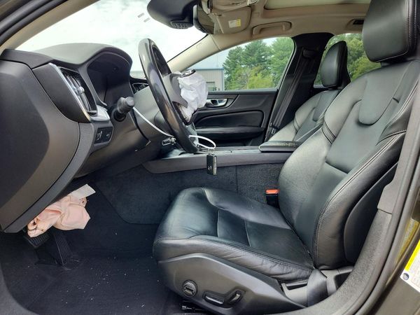 2020 VOLVO S60