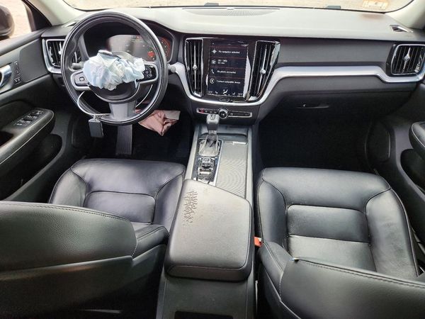 2020 VOLVO S60