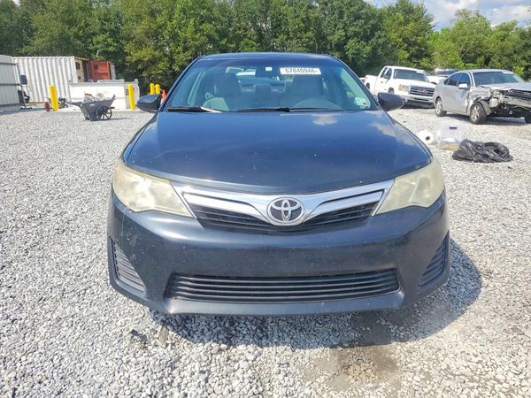 2013 TOYOTA CAMRY