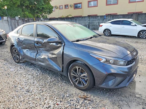 2022 KIA FORTE