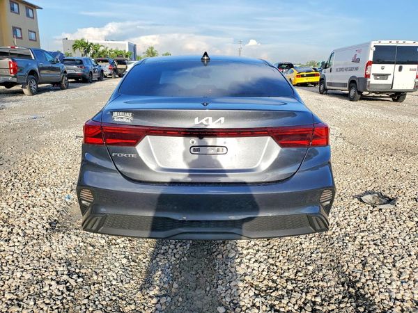 2022 KIA FORTE