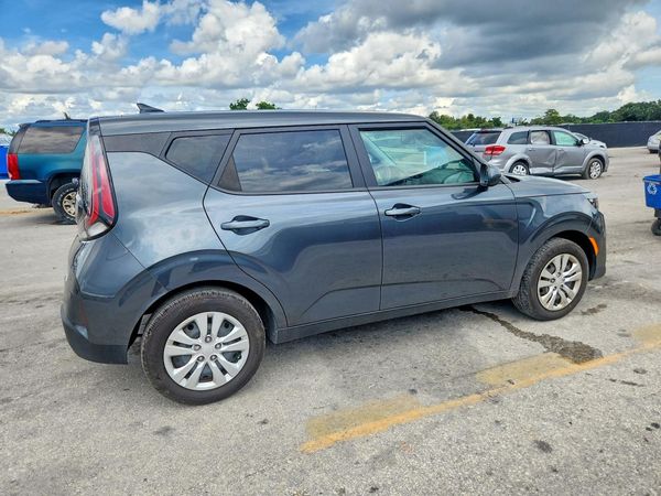 2024 KIA SOUL LX, S