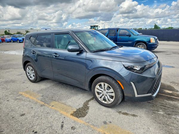 2024 KIA SOUL LX, S