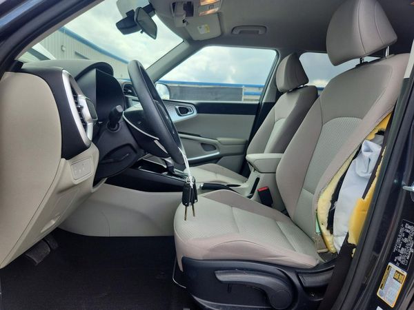 2024 KIA SOUL LX, S
