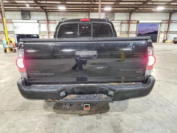 2015 TOYOTA TACOMA