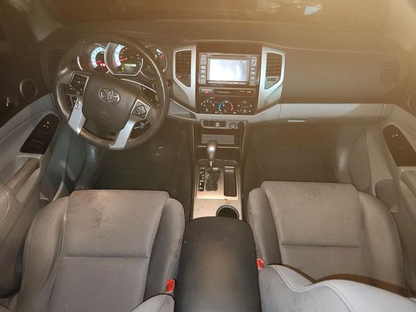 2015 TOYOTA TACOMA