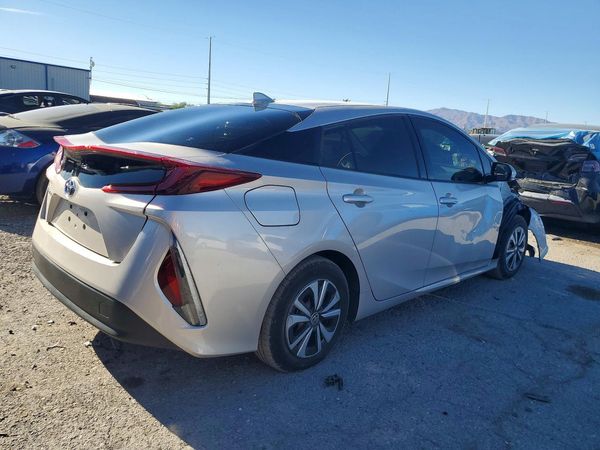 2017 TOYOTA PRIUS Three/Four/Four Adv