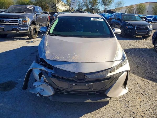 2017 TOYOTA PRIUS Three/Four/Four Adv