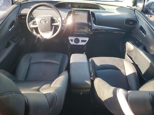 2017 TOYOTA PRIUS Three/Four/Four Adv