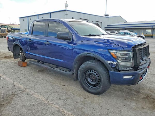 2021 NISSAN TITAN Crew Cab
