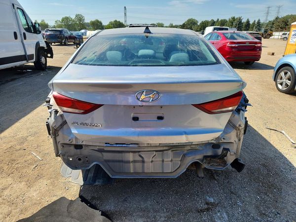 2017 HYUNDAI ELANTRA