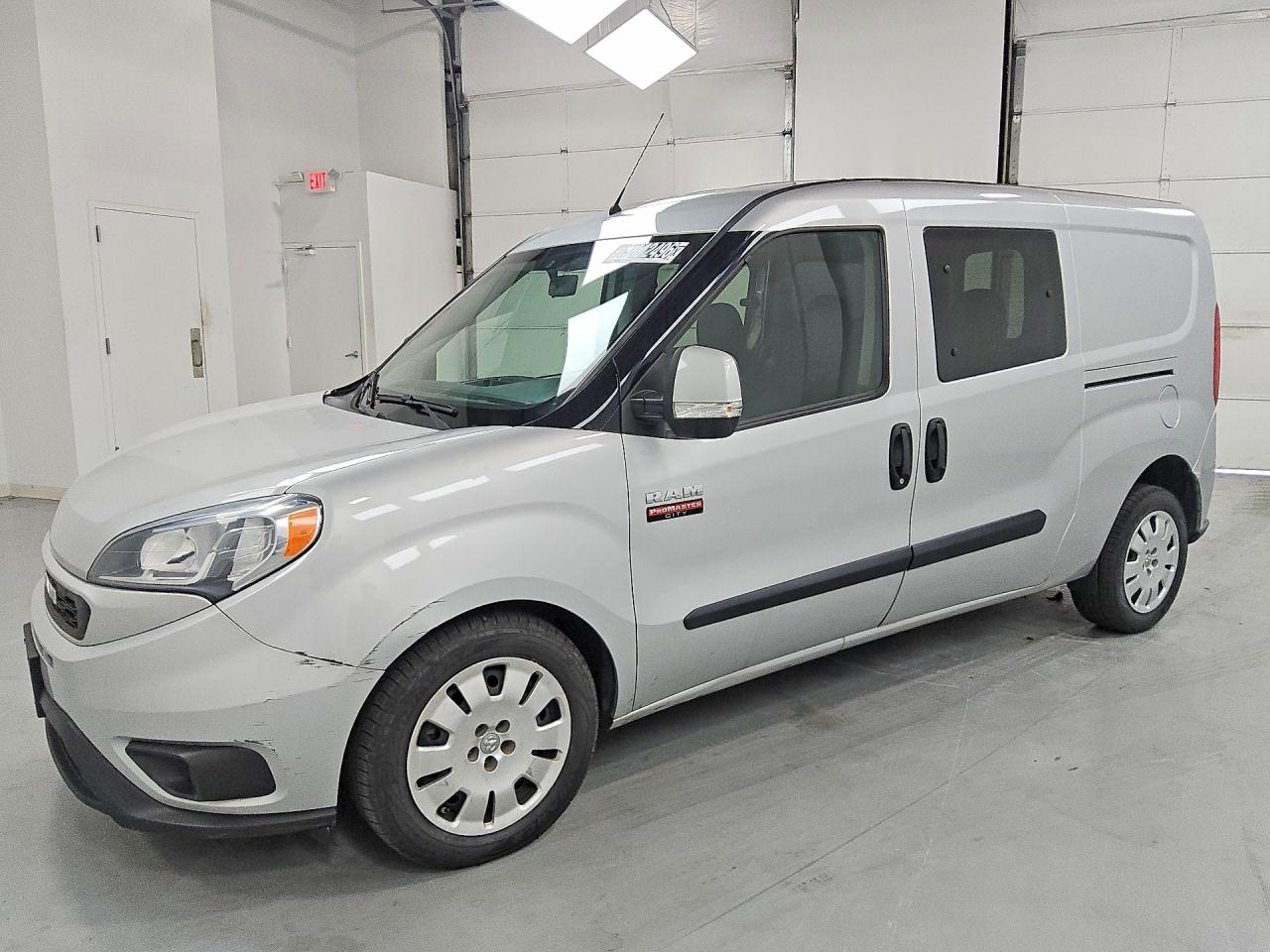 2021 RAM PROMASTER CITY SLT — Front 3/4