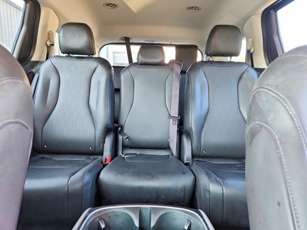 2026 KIA CARNIVAL LX, LXS