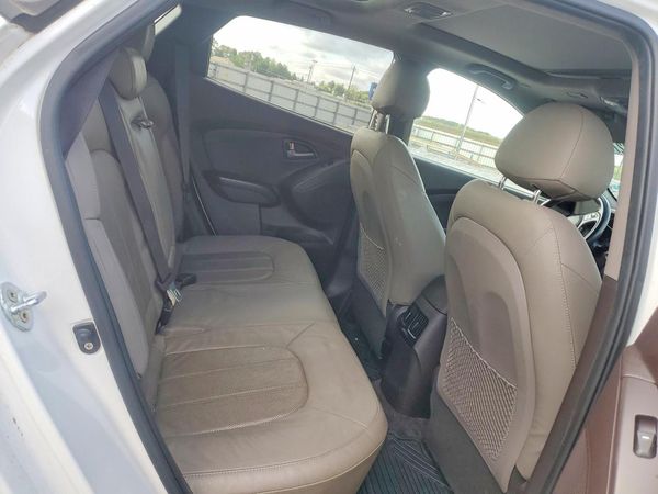 2015 HYUNDAI TUCSON