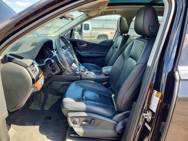 2018 AUDI Q7 quattro Premium Plus
