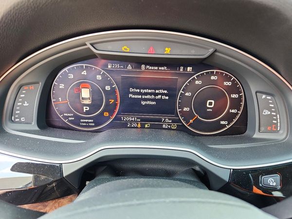 2018 AUDI Q7 quattro Premium Plus