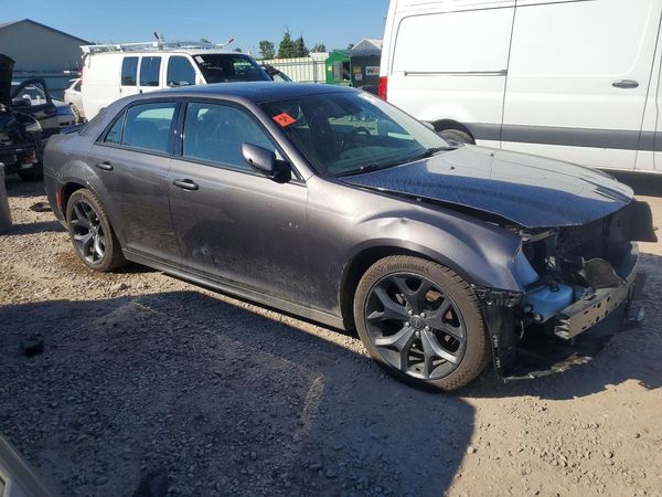 2020 CHRYSLER 300