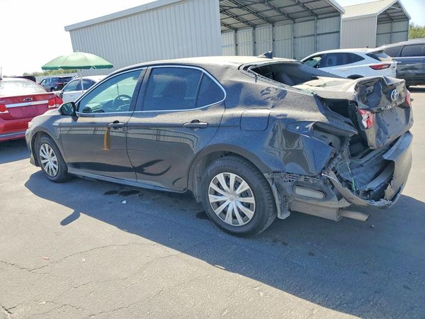 2019 TOYOTA CAMRY