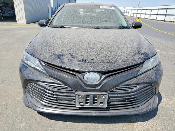 2019 TOYOTA CAMRY