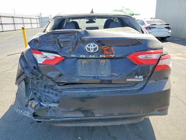 2019 TOYOTA CAMRY