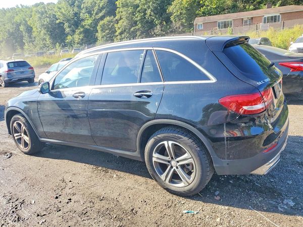 2016 MERCEDES-BENZ GLC