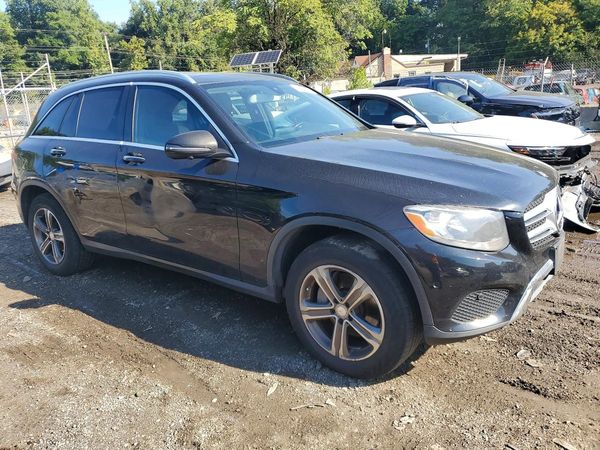 2016 MERCEDES-BENZ GLC