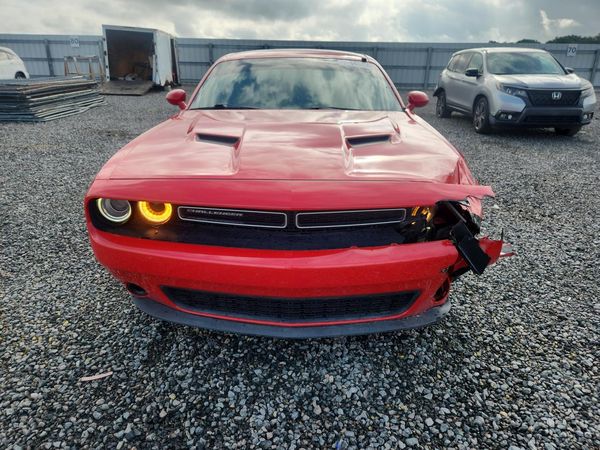 2018 DODGE CHALLENGER SXT