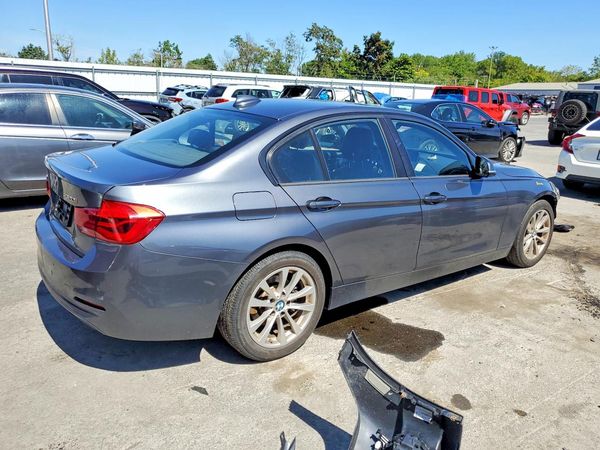 2018 BMW 320