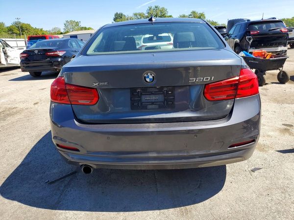 2018 BMW 320