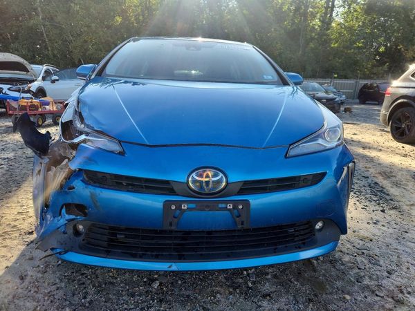 2019 TOYOTA PRIUS LE/XLE